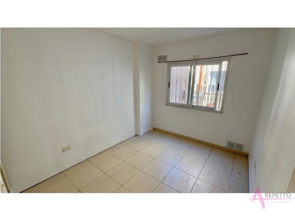 MORON DEPTO DE 2 AMB A LA VENTA RAMELLA 61 - 5