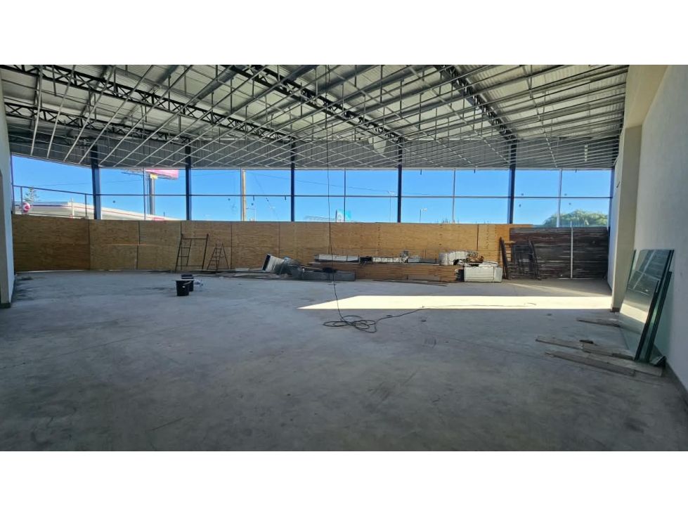 HAEDO LOCAL COMERCIAL SOBRE COLECTORA ALQUILER A ESTRENAR — foto 5