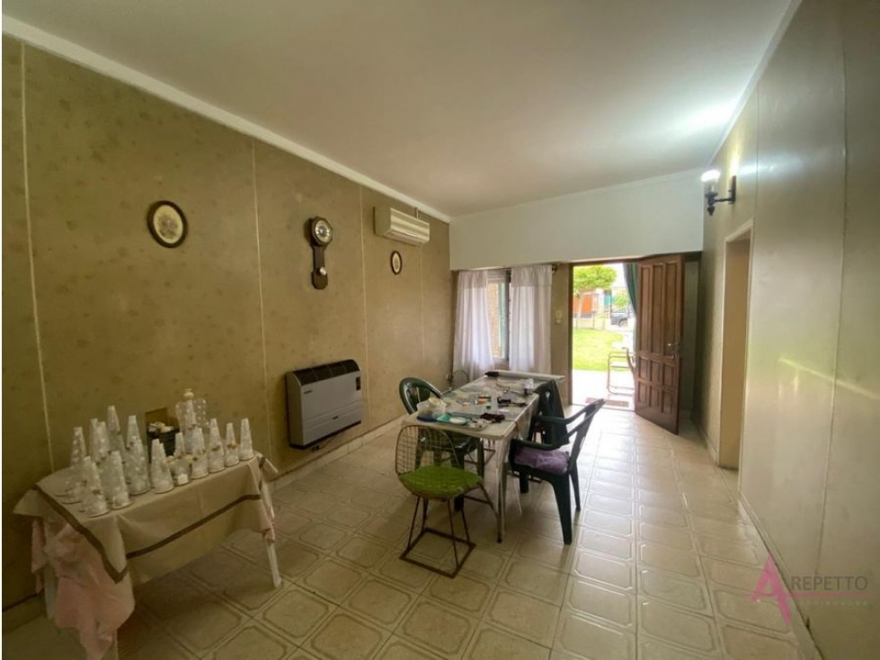 CASTELAR SUR CASA A LA VENTA 3 AMB. LACARRA 2700 - 5