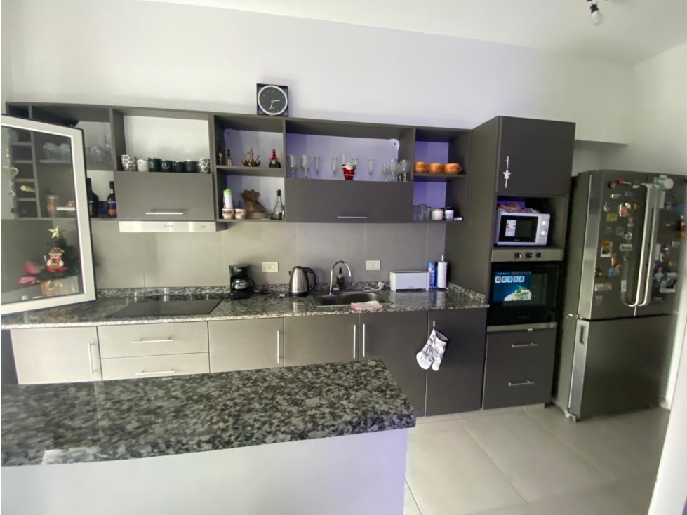 Excelente Departamento en Venta en Castelar — foto 2