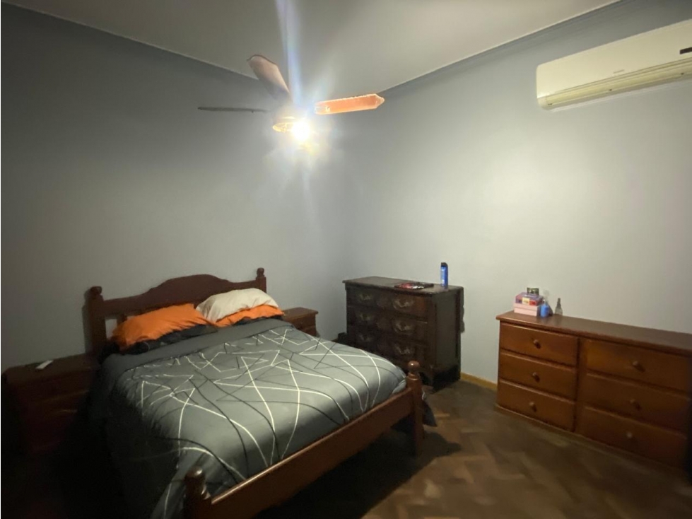 CASTELAR SUR CHALET EN VENTA PALMERO 2800 - 5