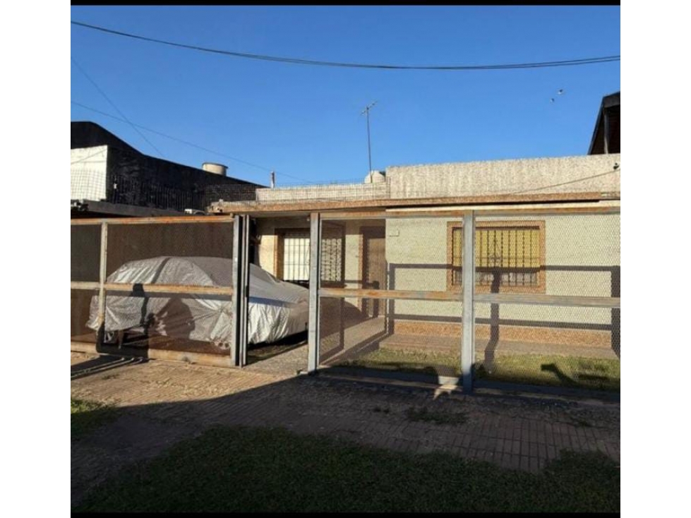 CASA A LA VENTA EN MONROE AL 1600, ITUZAINGO