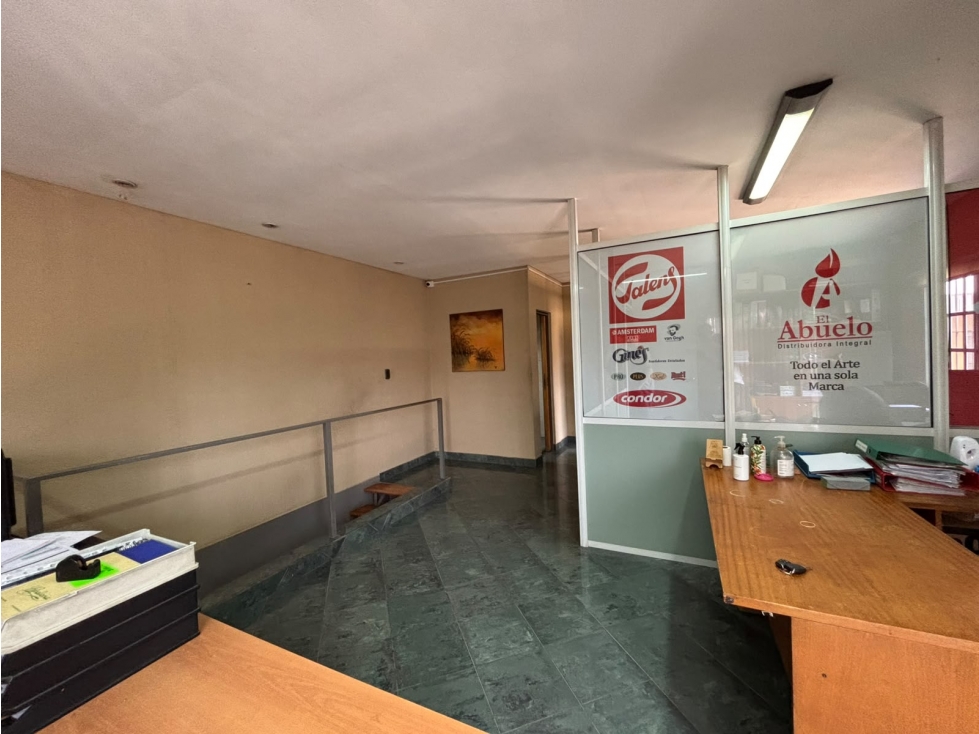 Local con Depósito en ALQUILER, Ituzaingó NORTE — foto 4