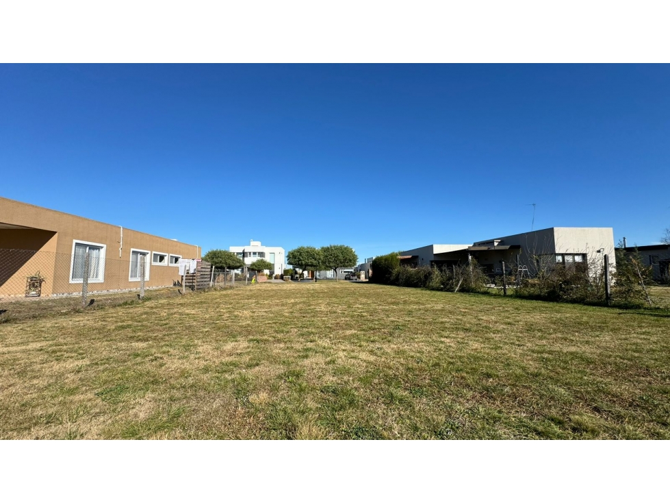 LOTE PERIMETRAL 552m2 - PILAR DEL ESTE - SAN RAMIRO - FONDO NORTE - 1