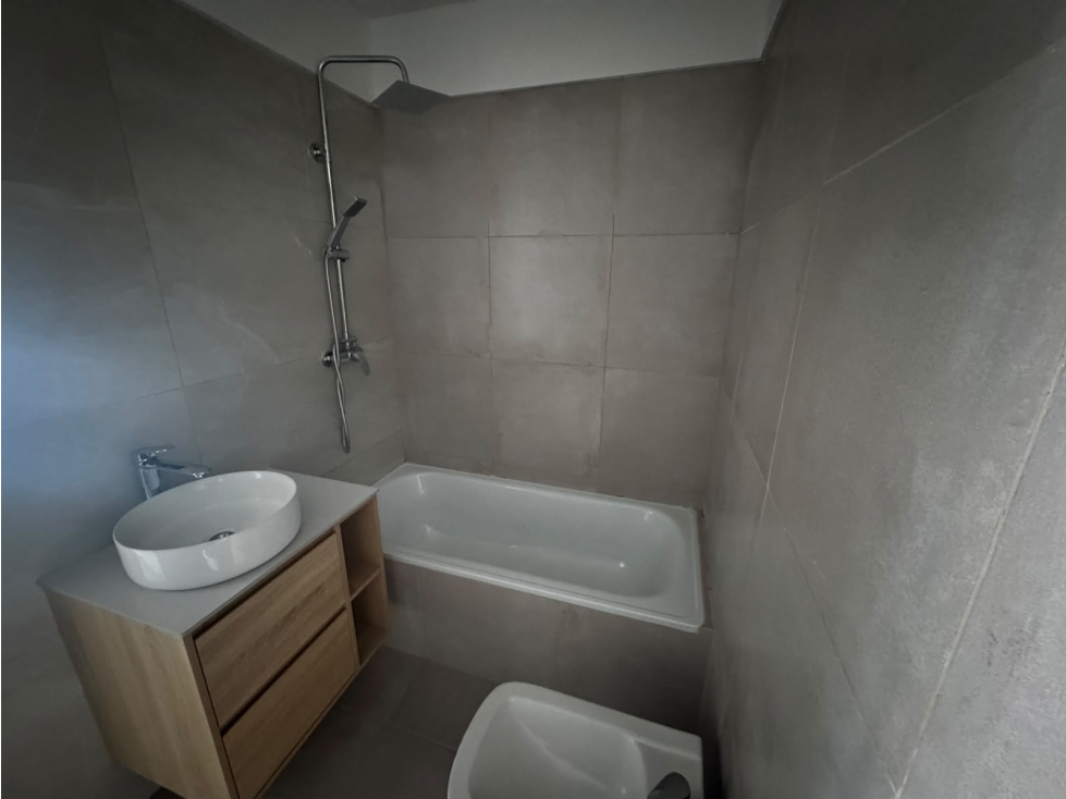 Monoambiente en VENTA, Flores. — foto 4