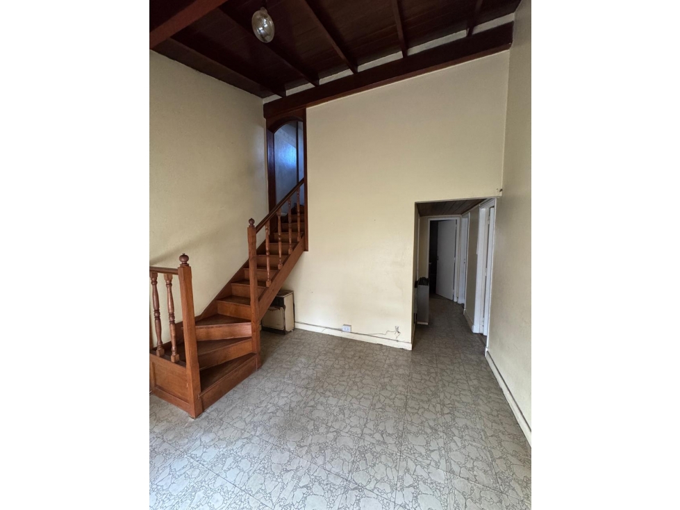 CASA de 4 ambientes en VENTA, Barrio Aeronaútico , Ituzaingó Norte. — foto 4