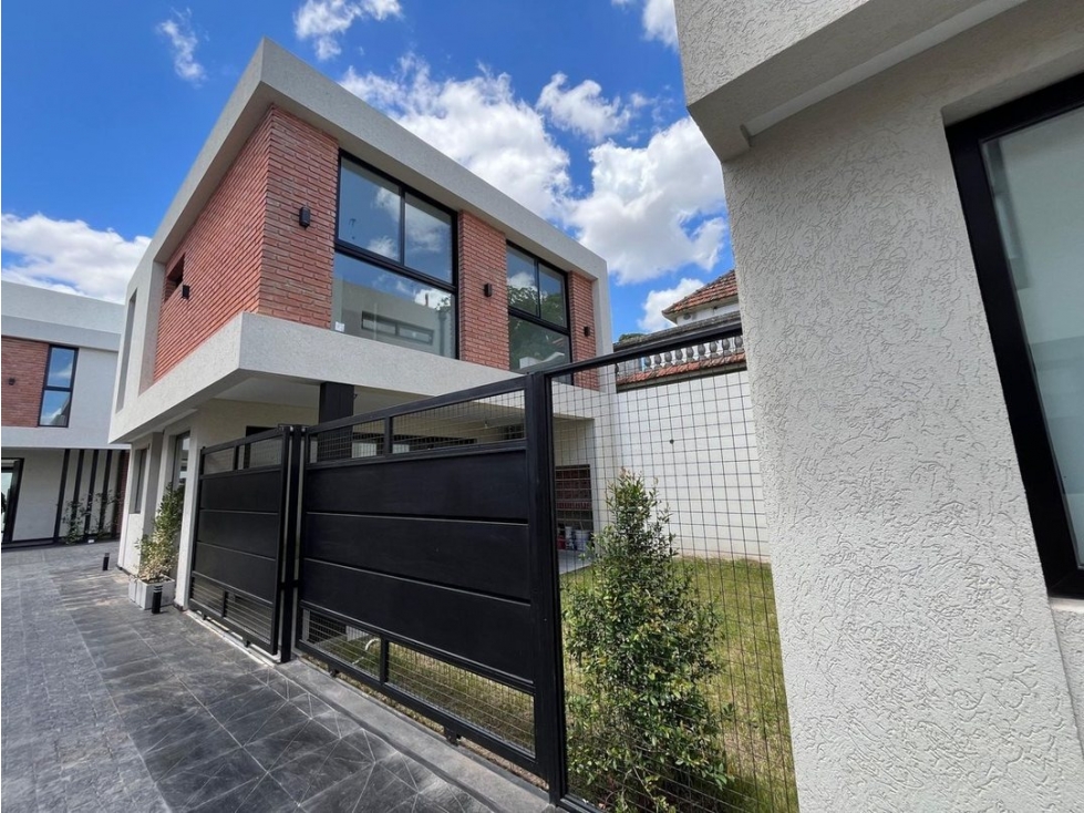 DUPLEX de 4 ambientes EN VENTA, Castelar Sur — foto 2