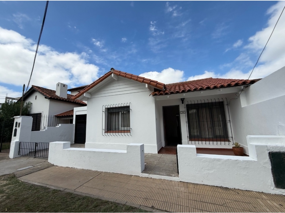 Casa en ALQUILER DESTINO PROFESIONAL, Lavalle 1200 - Ituzaingó Norte