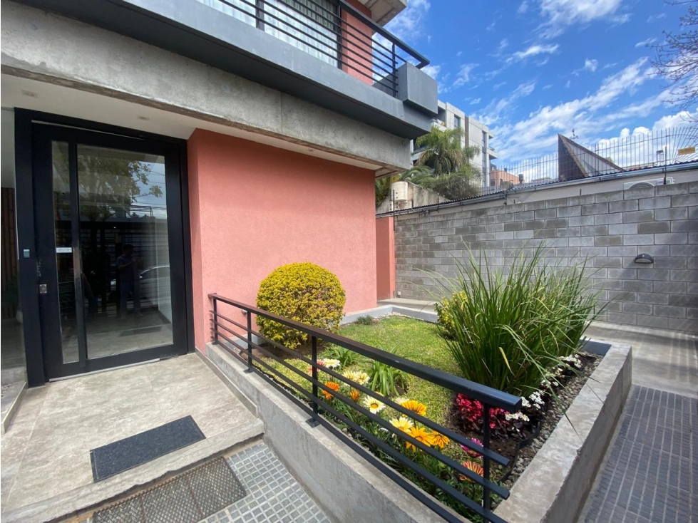 Monoambiente con patio en ALQUILER, Ituzaingó Norte — foto 2