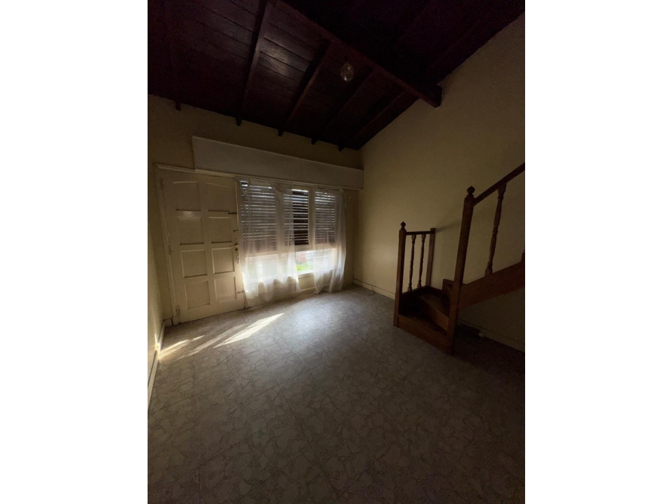 CASA de 4 ambientes en VENTA, Barrio Aeronaútico , Ituzaingó Norte. — foto 3