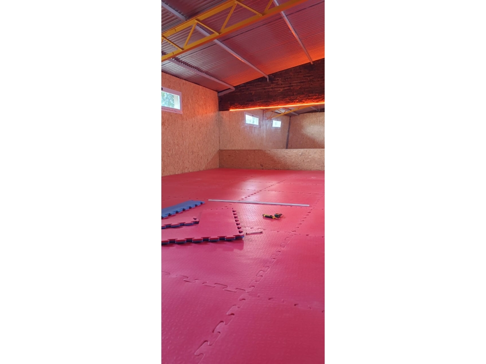 Salón deportivo en ALQUILER, Av. Rivadavia 22220, Ituzaingó Sur - 3