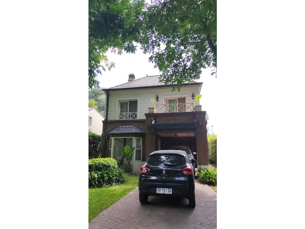 Casa DE 4 AMB en VENTA, Country Banco Provincia Moreno