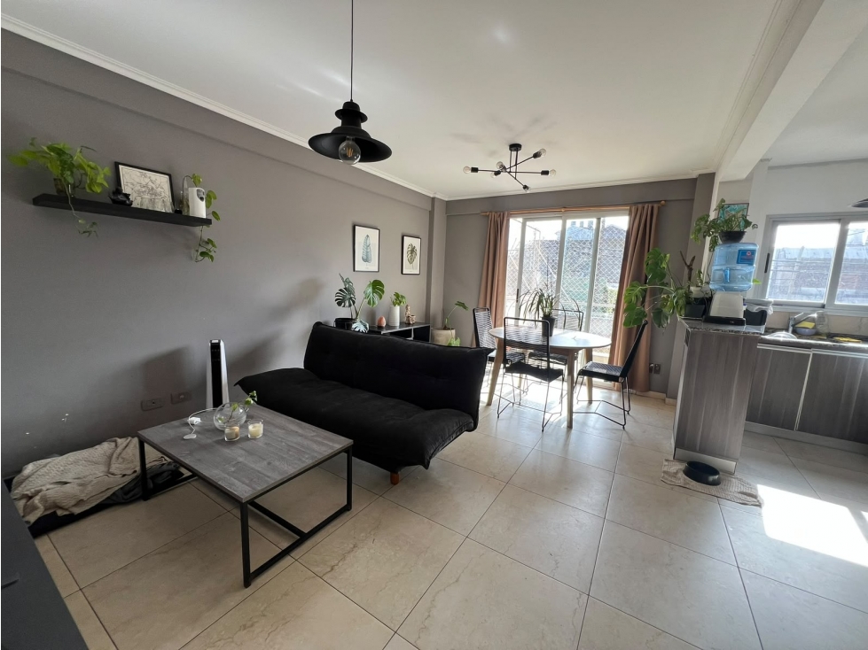 Departamento de 2 ambientes con cochera en VENTA, Morón. - 2