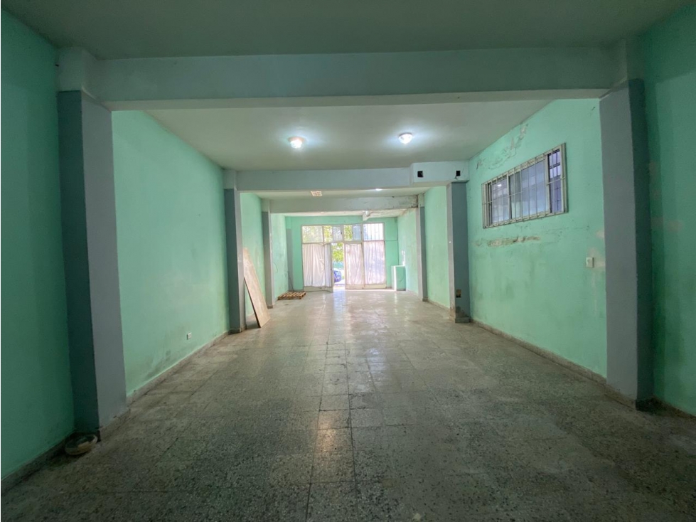 Local / depósito en VENTA Dunant 1040 Ituzaingó - 4