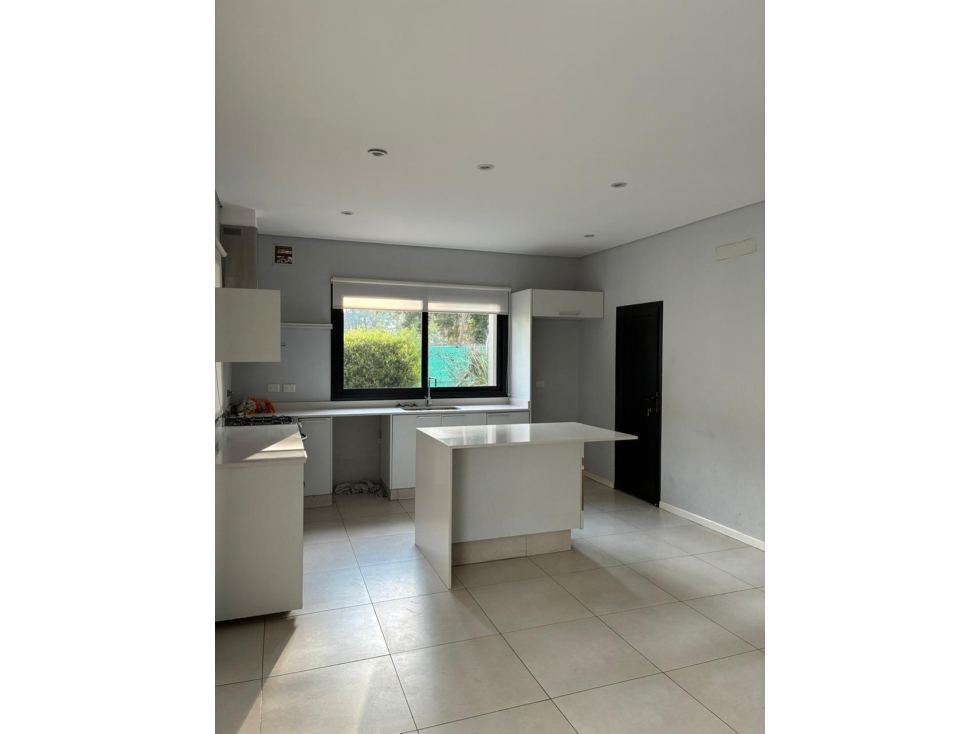 Casa de 4 amb en Venta, Weston Fco Álvarez - Financiación Propia - 6