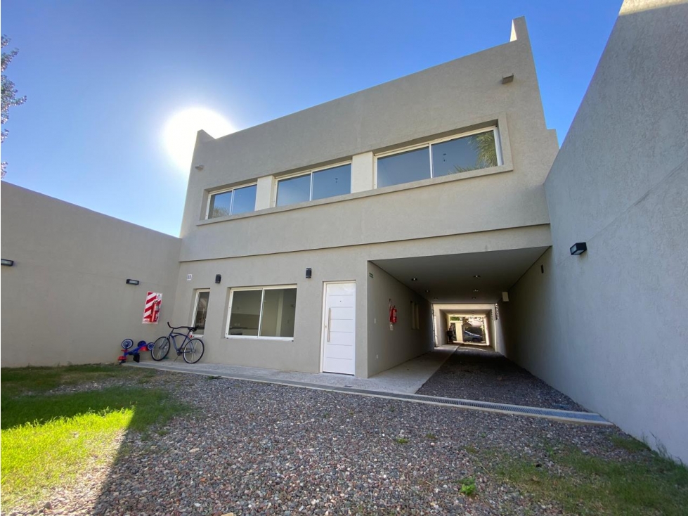 Ph de 4 amb. en Condominio, Gral. M.B. Encalada 2122 , Castelar. — foto 3