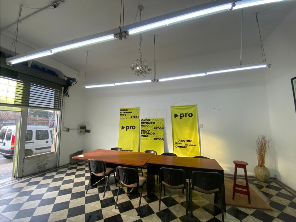 Local en ALQUILER, Av. Rivadavia 21930 Ituzaingó - 3