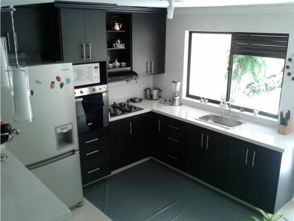 Casa Duplex+ Apartaestudio en venta Belen Rosales