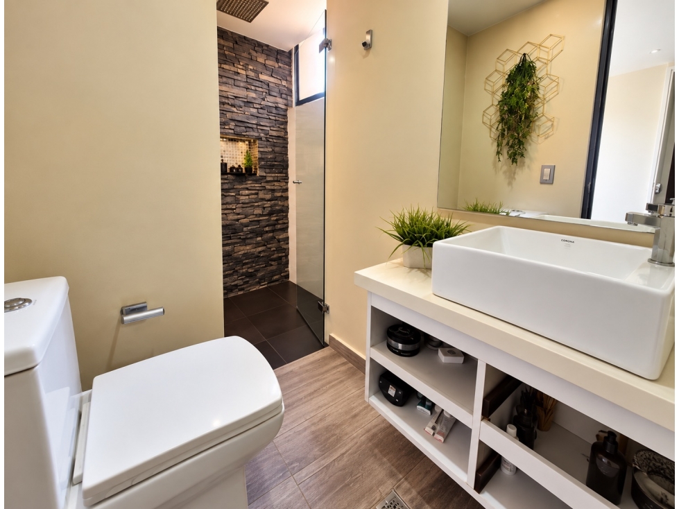 Venta hermoso apartamento remodelado POBLADO- Milla de Oro - 4