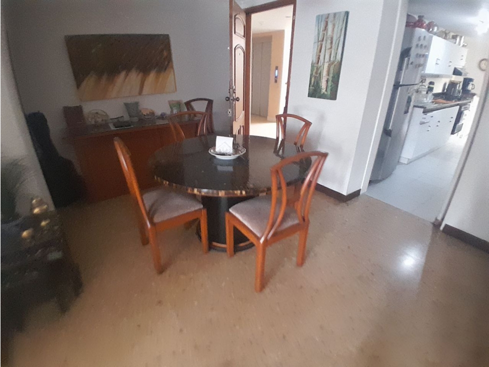Apartamento en venta Laureles El Nogal Los Almendros, para reformar — foto 5