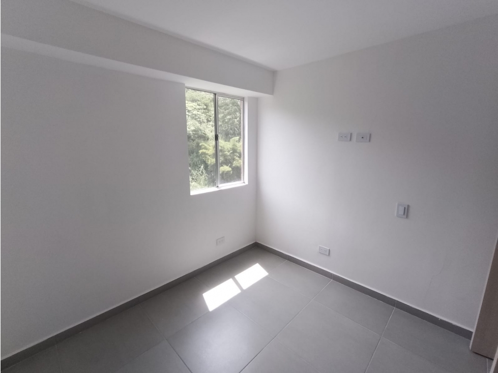 Apartamento venta Itagui sangabriel con vista a reserva verde — foto 4