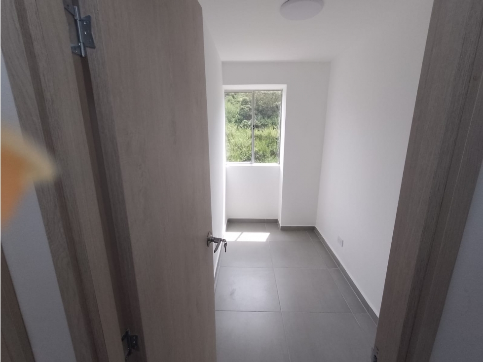 Apartamento venta Itagui sangabriel con vista a reserva verde — foto 5