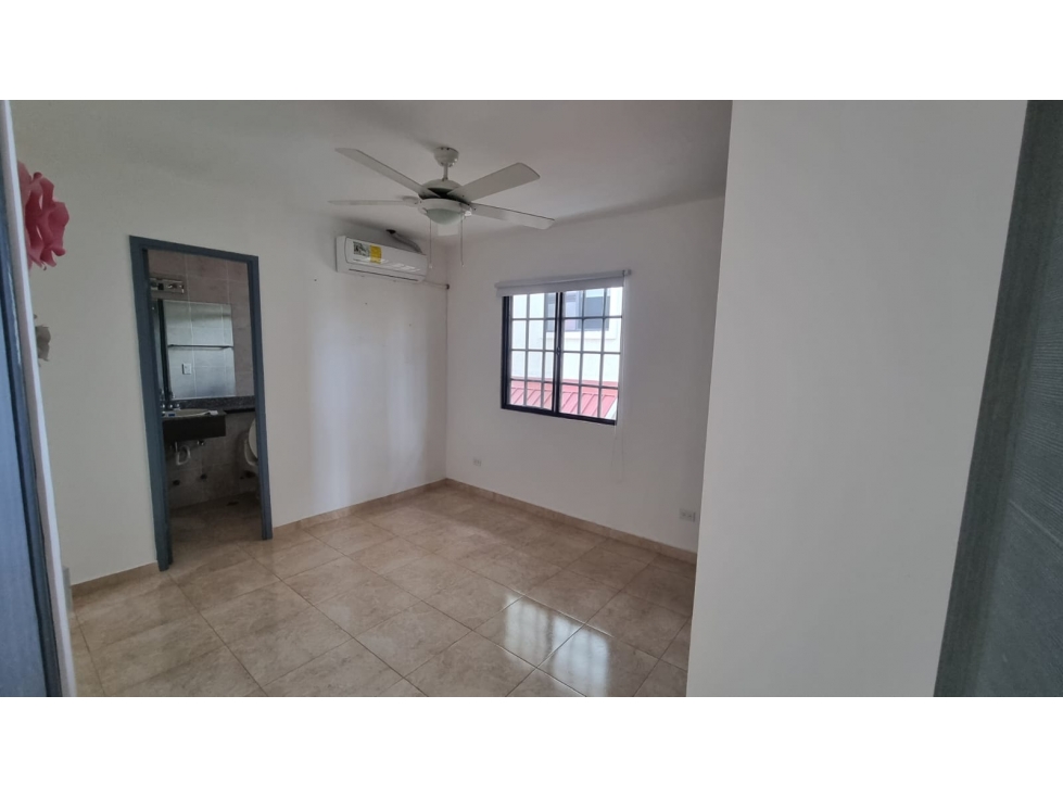 VENTA DE CASA EN VISTAS DEL LAGO 267mts2 - 2