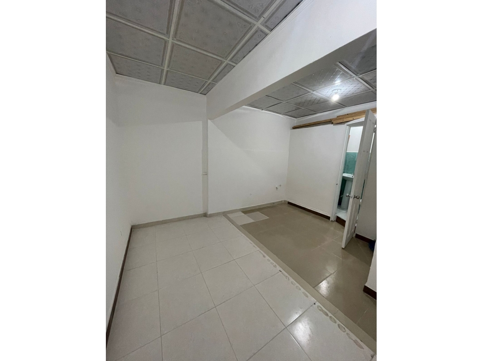 ALQUILA TU LOCAL UBICADO EN PARQUE LEFEVRE 60mts2 - 6