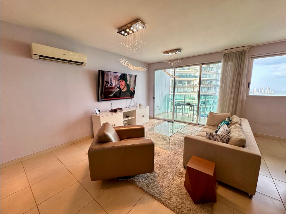Apartamento amoblado en Oasis Punta Pacífica con vista y balcón