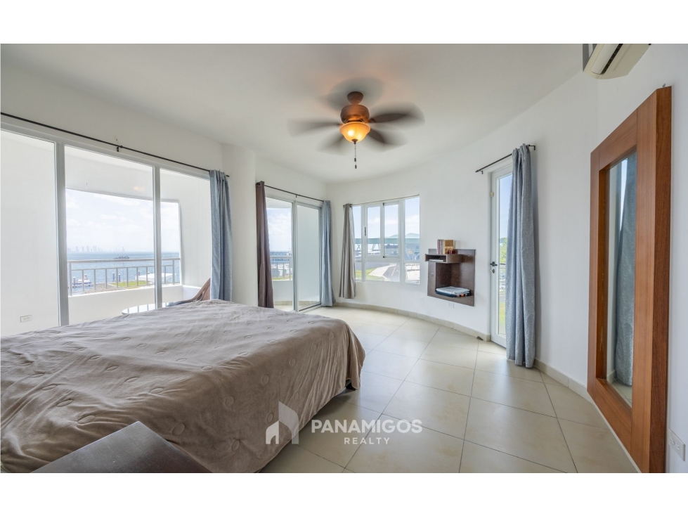Apartamento en renta semi amoblado en PH Causeway Towers — foto 3