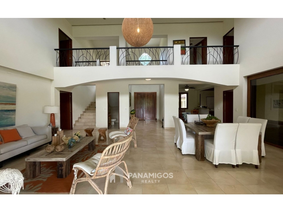Residencia de lujo en venta frente al lago en Buenaventura - 2