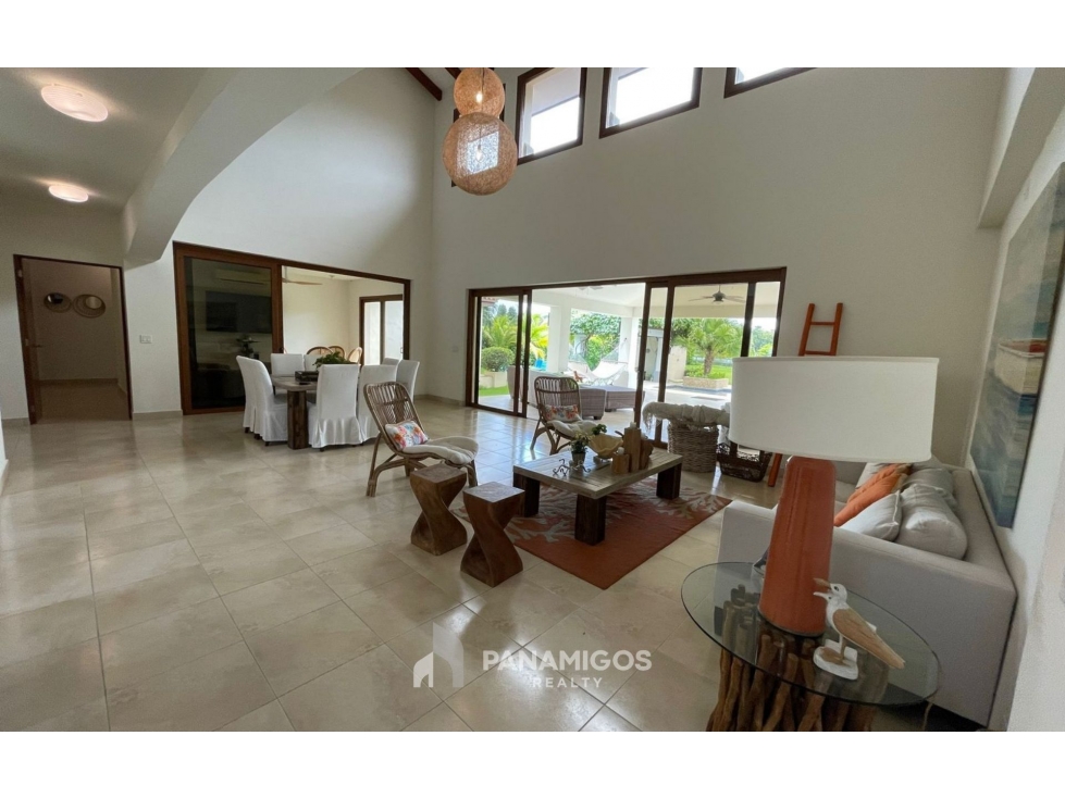 Residencia de lujo en venta frente al lago en Buenaventura - 3