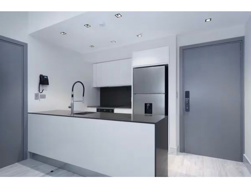 Apartamento amoblado en alquiler en Nuovo Armani, Avenida Balboa — foto 3