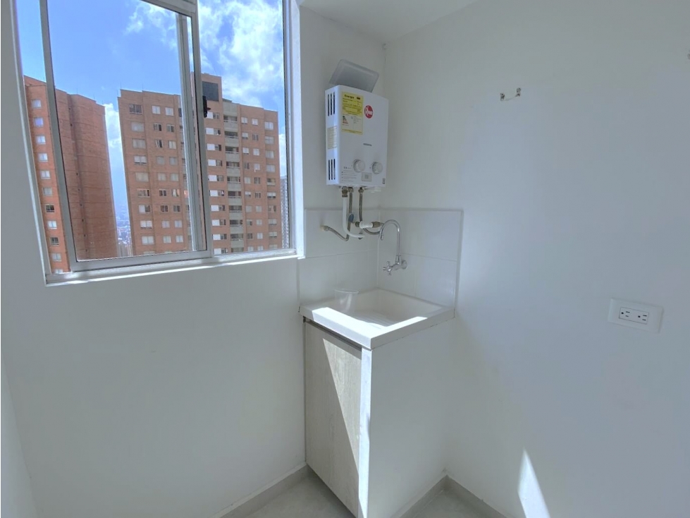 Apartamento en Arriendo Calasanz Parte Alta Medellín — foto 4