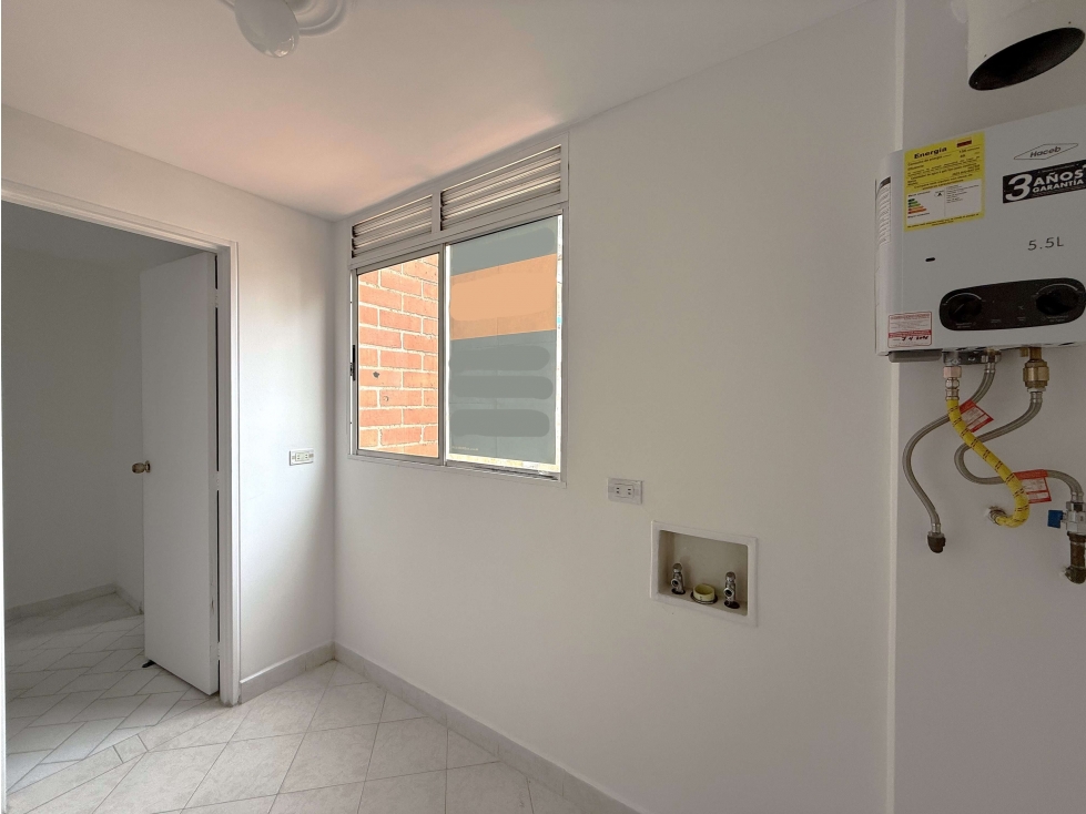 Apartamento En Venta 2do Parque Laureles Medellín — foto 4