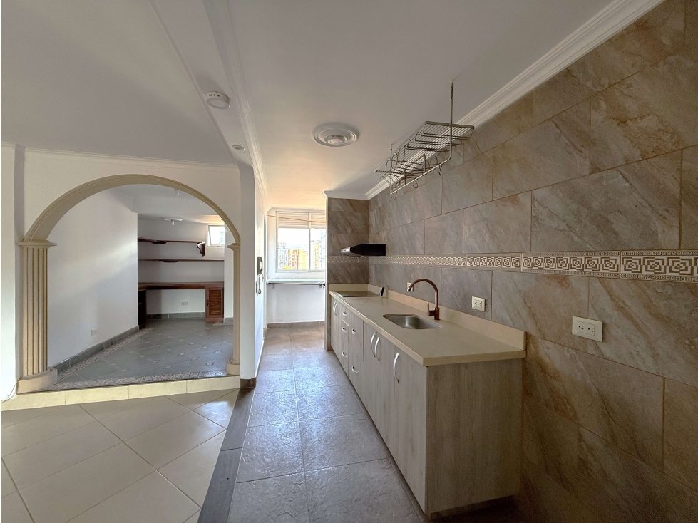 Apartamento En Venta 2do Parque Laureles Medellín