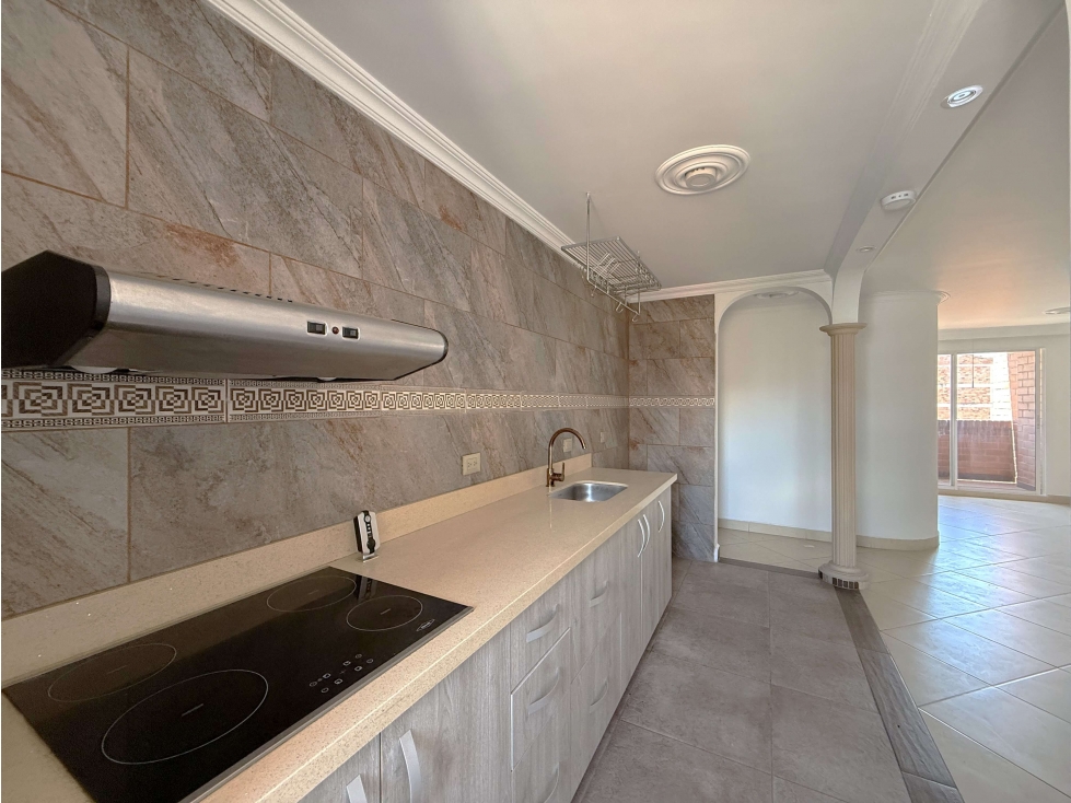 Apartamento En Venta 2do Parque Laureles Medellín — foto 2