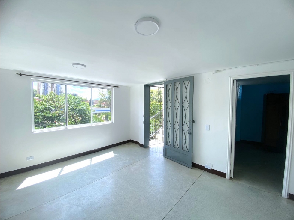 Apartamento en Arriendo Belén Las Violetas Medellín — foto 2
