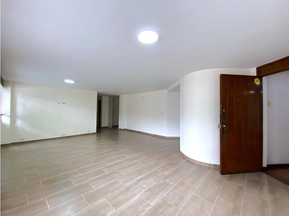 Apartamento en Arriendo el Poblado Medellín — foto 2