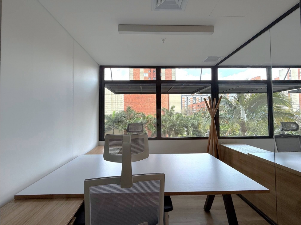 Oficina En Arriendo Los Colores Medellín Antioquia — foto 4