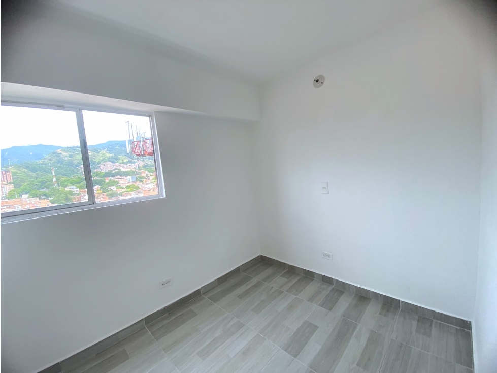 Apartamento En Arriendo Barrio Cristóbal Medellín Antioquia — foto 4