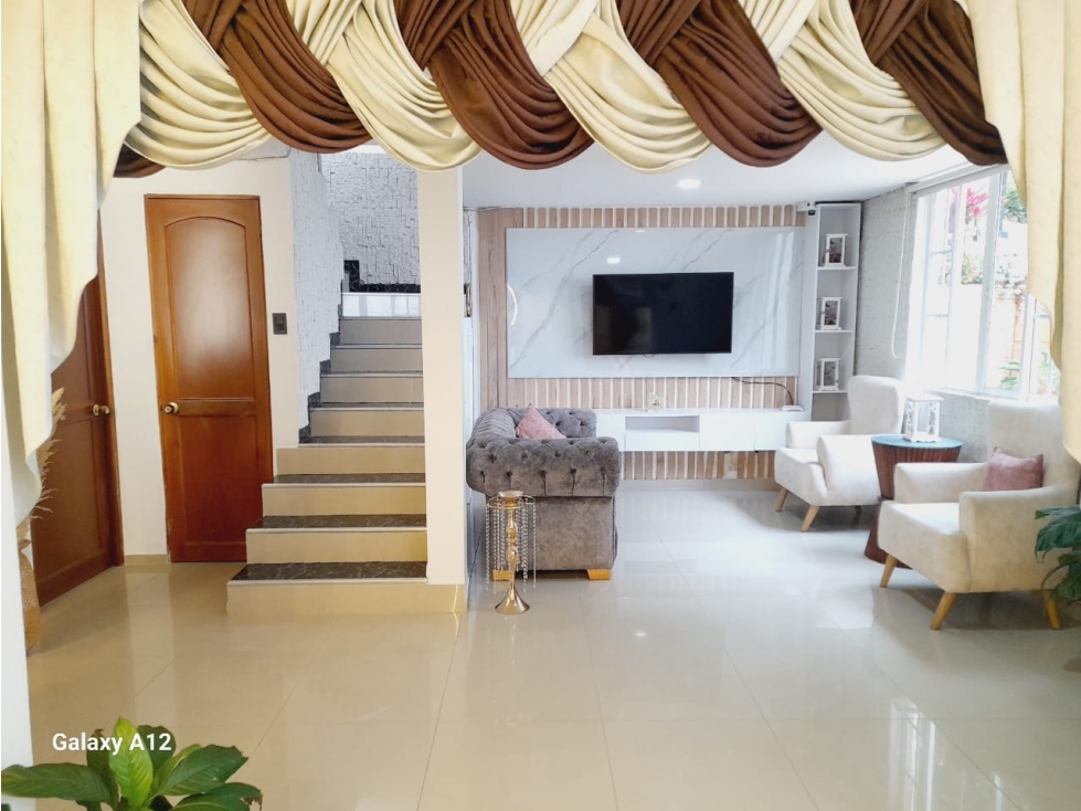 Casa En Arriendo Loma El Barro Envigado Antioquia — foto 5