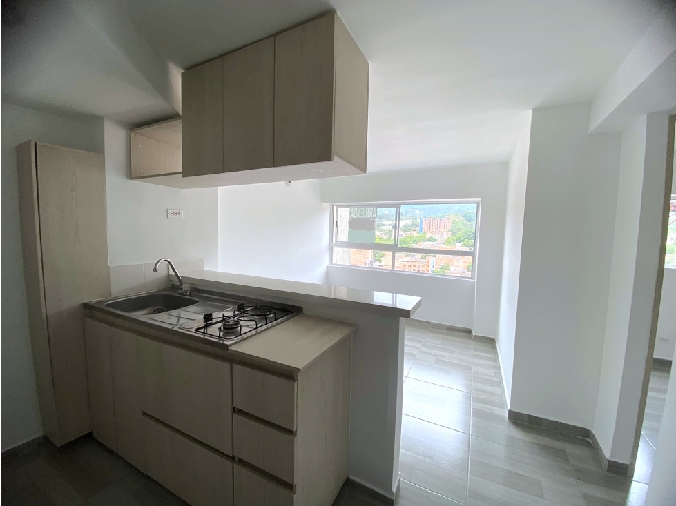 Apartamento En Arriendo Barrio Cristóbal Medellín Antioquia