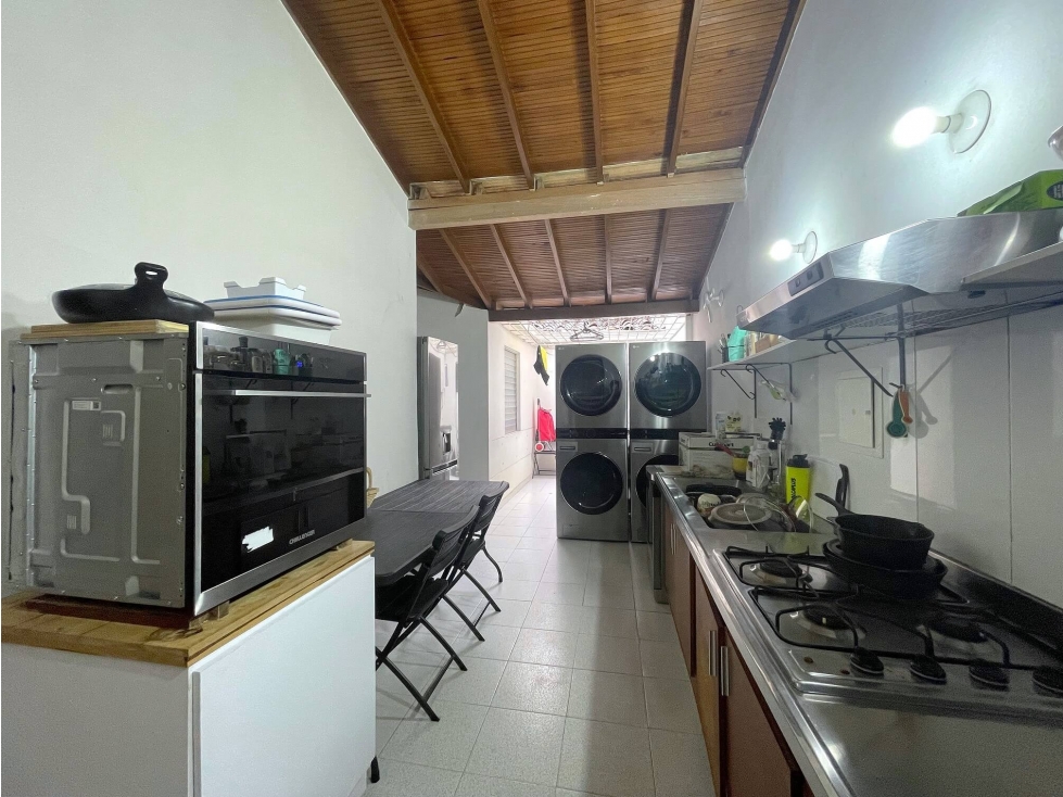 Casa Lote en Venta La Castellana Medellín — foto 5