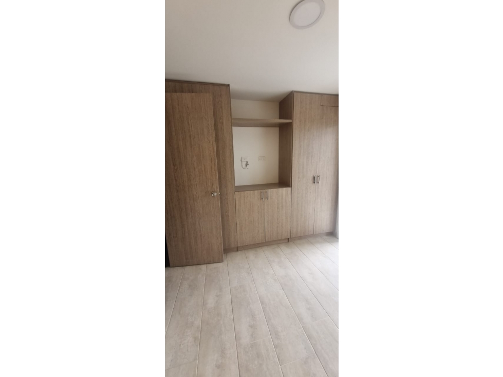 VENDO CASA DUPLEX SECTOR MOLIVENTO DOSUEBRADAS