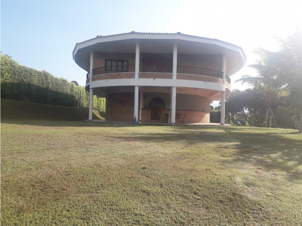 VENDO FINCA EN MORELIA