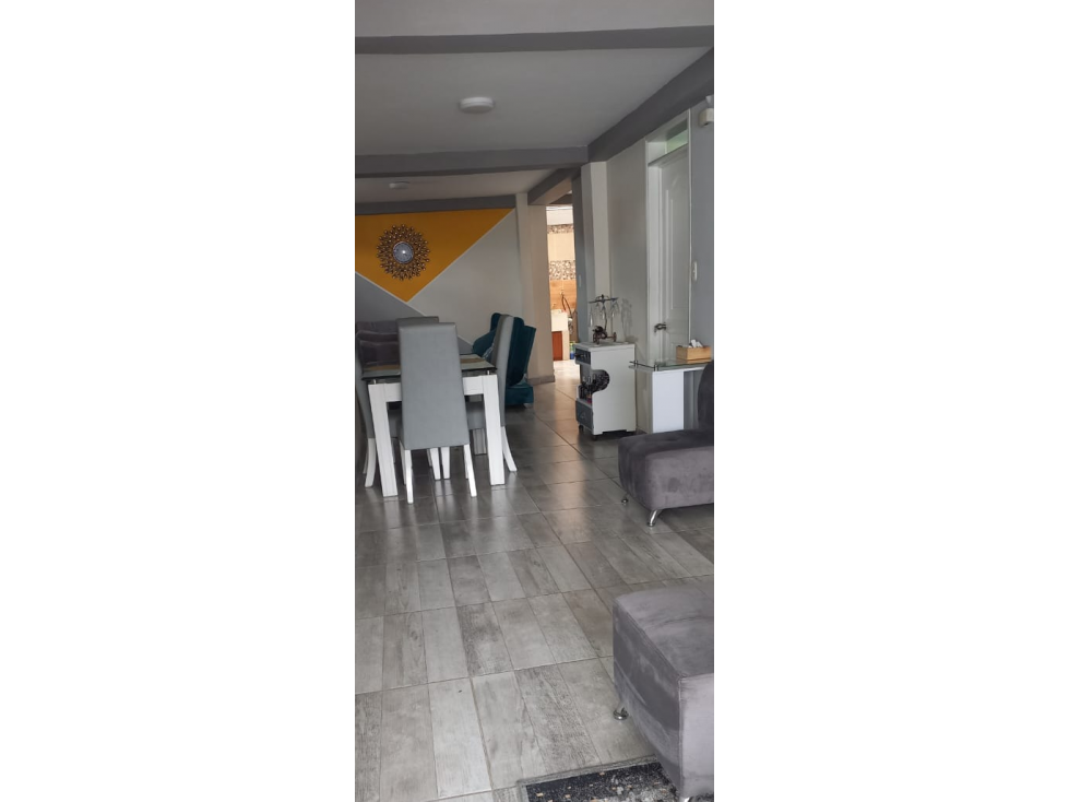 VENDO CASA 3 PISOS INDEPENDIENTES CON 2 LOCALES EN DOSQUEBRADAS