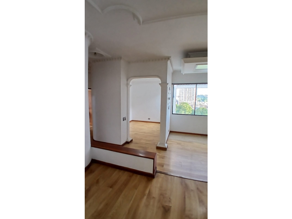 VENDO APARTMENO EN LA CIRCUNVALAR SECTOR INVICO