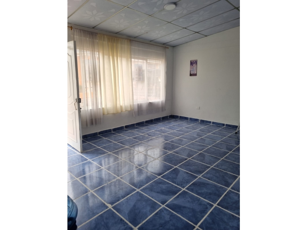 VENDO CASA UN SOLO PISO LOS MOLINOS DOS/DAS CONJUNTO CERRADO — foto 2