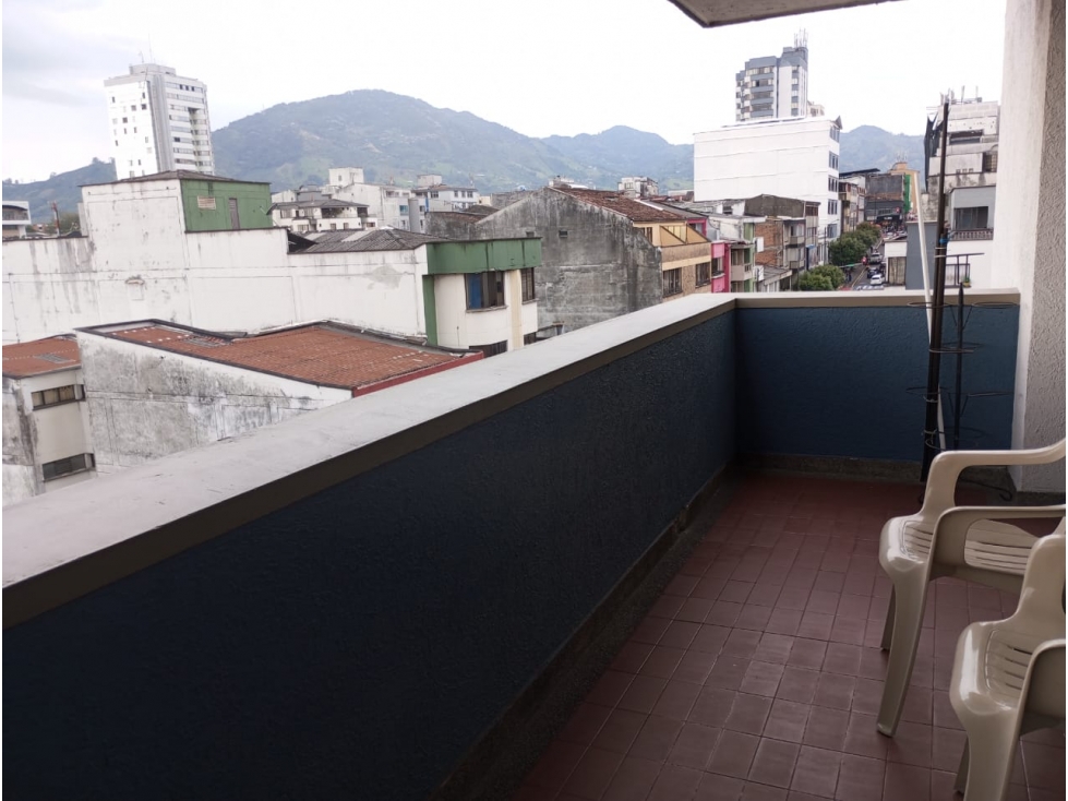 VENDO APARTAMENTO CENTRO DE PEREIRA AMPLIO Y BUENA VISTA — foto 3